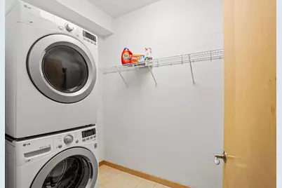 311 E Erie St #425, Milwaukee, WI 53202 - Photo 35