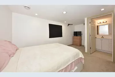 3434 N 1st St, Milwaukee, WI 53212 - Photo 13