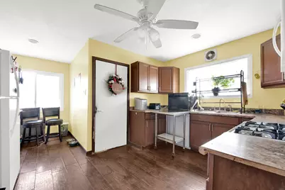 1966 S 69th St, West Allis, WI 53219 - Photo 9