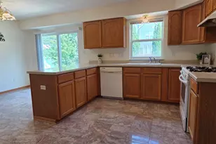 588 E Randy Rd, Oak Creek, WI 53154 - Photo 11