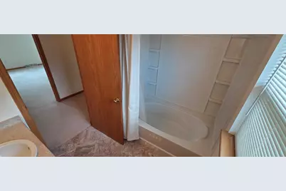 588 E Randy Rd, Oak Creek, WI 53154 - Photo 31