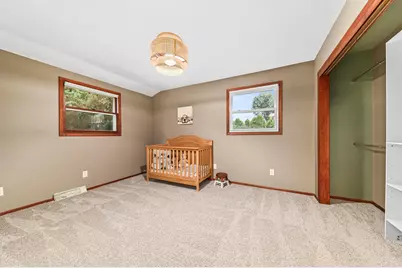 6436  Riverdale Ln, Greendale, WI 53129 - Photo 27