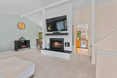 609  Downing Dr, Waukesha, WI 53186 - Photo 7