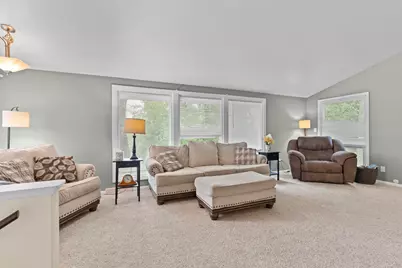 609  Downing Dr, Waukesha, WI 53186 - Photo 3