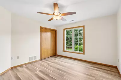 4575 S 124th St, New Berlin, WI 53151 - Photo 19