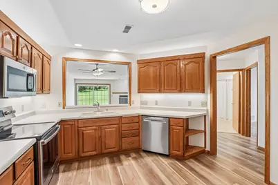 4575 S 124th St, New Berlin, WI 53151 - Photo 11