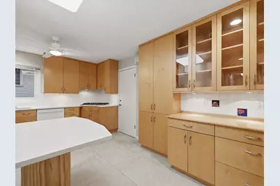 4536 N Larkin St #4538, Shorewood, WI 53211 - Photo 9