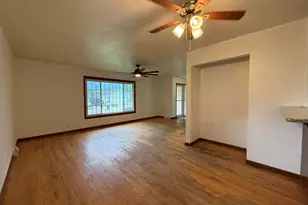 3420 Ivy Ln, Racine, WI 53402 - Photo 5