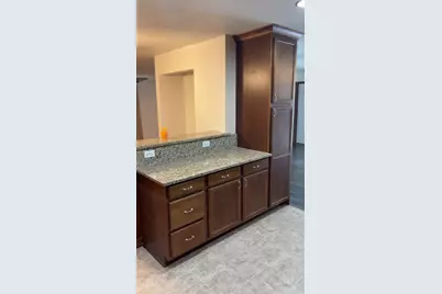 3420  Ivy Ln, Racine, WI 53402 - Photo 5