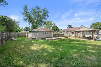 W147N8446  Manchester Dr, Menomonee Falls, WI 53051 - Photo 21