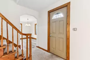 4260 N 93rd St, Wauwatosa, WI 53222 - Photo 3