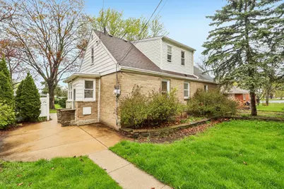 4260 N 93rd St, Wauwatosa, WI 53222 - Photo 49