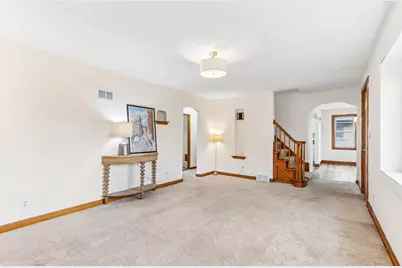 4260 N 93rd St, Wauwatosa, WI 53222 - Photo 7