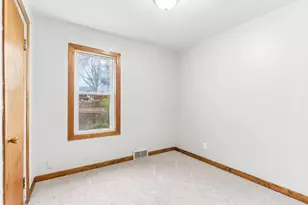 4260 N 93rd St, Wauwatosa, WI 53222 - Photo 35