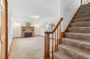 4260 N 93rd St, Wauwatosa, WI 53222 - Photo 5