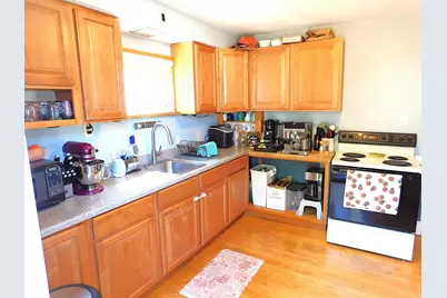 9316 W Mitchell St, West Allis, WI 53214 - Photo 17
