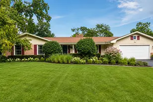 8934 N Lake Dr, Bayside, WI 53217 - Photo 1