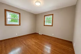 228 S Colonial Parkway, Saukville, WI 53080 - Photo 13