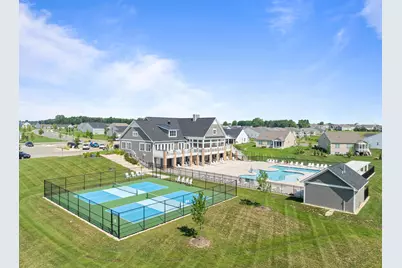 636  Cadence Cir, Lake Geneva, WI 53147 - Photo 33