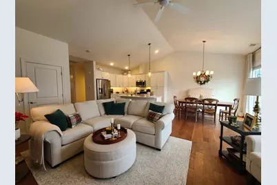 636  Cadence Cir, Lake Geneva, WI 53147 - Photo 15