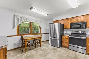 309 S University Dr, Waukesha, WI 53188 - Photo 15