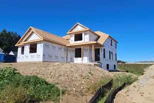 300 Eagle Dr, Grafton, WI 53024 - Photo 3
