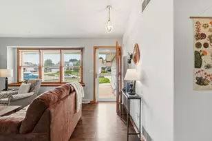 124 Small Farm Rd, Mukwonago, WI 53149 - Photo 5
