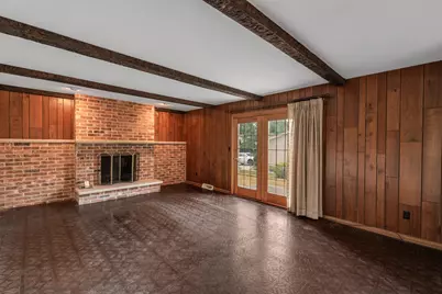 8841  Greenhill Ln, Greendale, WI 53129 - Photo 3