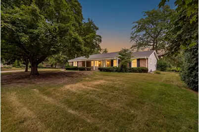 8841  Greenhill Ln, Greendale, WI 53129 - Photo 31