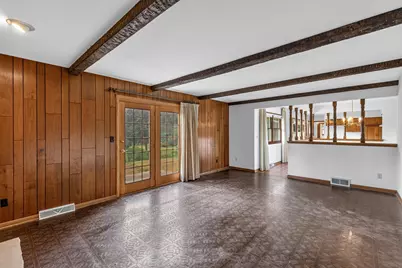 8841  Greenhill Ln, Greendale, WI 53129 - Photo 5