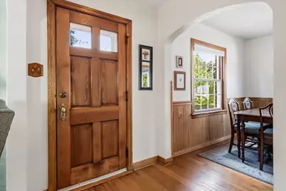 828 N 113th St, Wauwatosa, WI 53226 - Photo 5