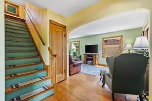 828 N 113th St, Wauwatosa, WI 53226 - Photo 7