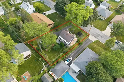 828 N 113th St, Wauwatosa, WI 53226 - Photo 37