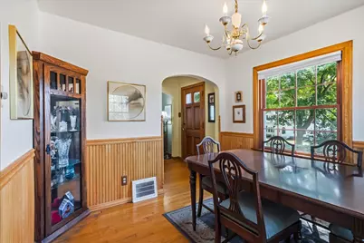 828 N 113th St, Wauwatosa, WI 53226 - Photo 13