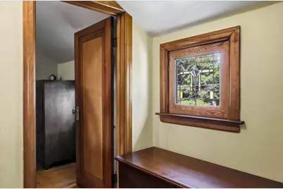 828 N 113th St, Wauwatosa, WI 53226 - Photo 19