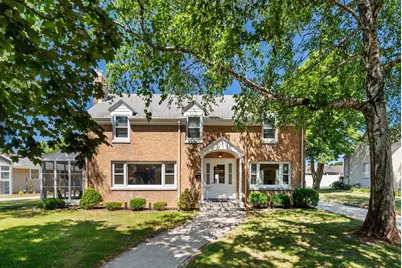 1212  Fairmont Ln, Manitowoc, WI 54220 - Photo 1