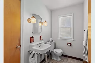 1212  Fairmont Ln, Manitowoc, WI 54220 - Photo 17
