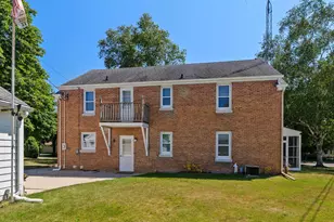 1212 Fairmont Ln, Manitowoc, WI 54220 - Photo 37
