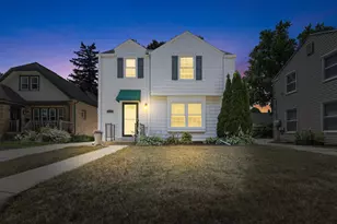 1019 Glenview Ave, Wauwatosa, WI 53213 - Photo 1