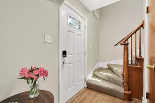 1019 Glenview Ave, Wauwatosa, WI 53213 - Photo 13