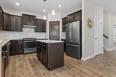 4725  Copper Leaf Blvd, Racine, WI 53403 - Photo 9