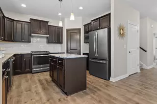 4725 Copper Leaf Blvd, Racine, WI 53403 - Photo 9