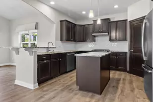 4725 Copper Leaf Blvd, Racine, WI 53403 - Photo 7
