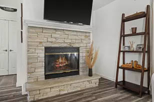111 Virginia St, Racine, WI 53405 - Photo 5