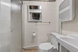 1068 Cedar St, West Bend, WI 53095 - Photo 13