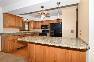 W270N6983 Woodland Oaks Dr, Lisbon, WI 53089 - Photo 11
