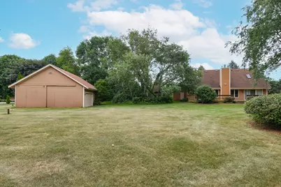 W270N6983  Woodland Oaks Dr, Lisbon, WI 53089 - Photo 35