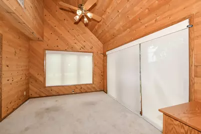 W270N6983  Woodland Oaks Dr, Lisbon, WI 53089 - Photo 15