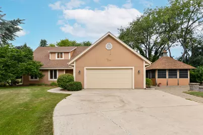 W270N6983  Woodland Oaks Dr, Lisbon, WI 53089 - Photo 1
