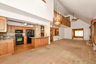 W270N6983 Woodland Oaks Dr, Lisbon, WI 53089 - Photo 9